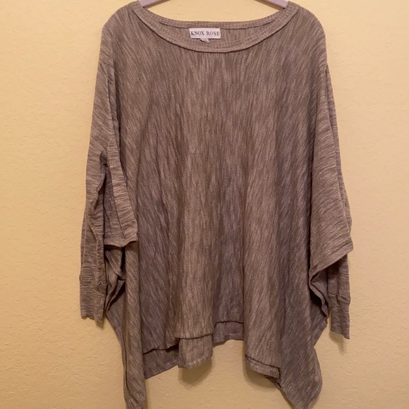 Poncho type sweater - Picture 1 of 3